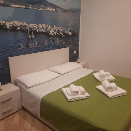 'A Casa 'E Ninu Casa Vacanze Napoli Bagian luar foto