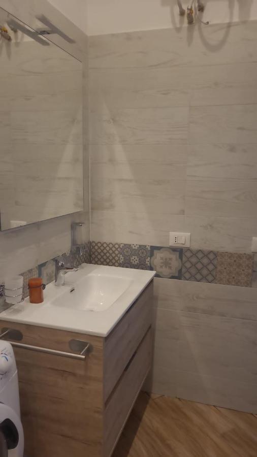 'A Casa 'E Ninu Casa Vacanze Napoli Bagian luar foto