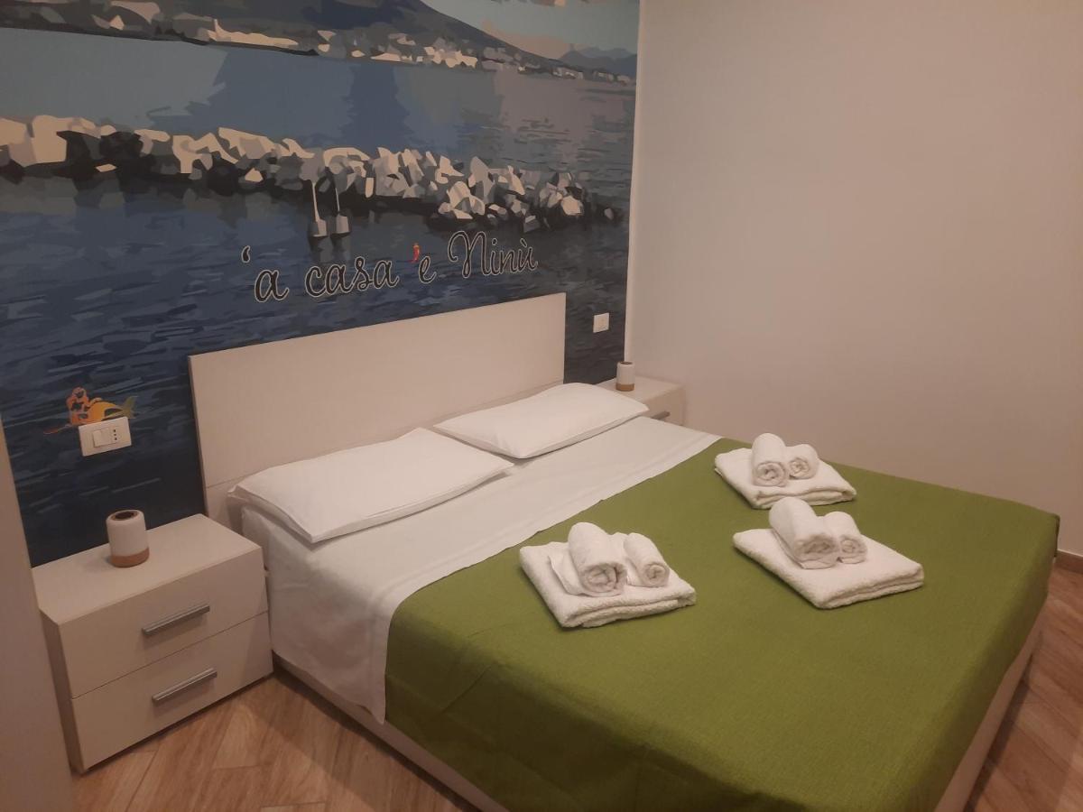 'A Casa 'E Ninu Casa Vacanze Napoli Bagian luar foto