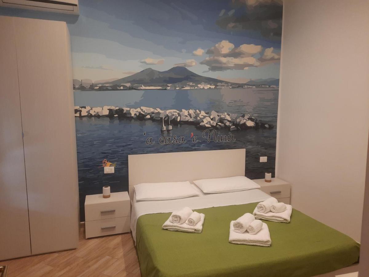 'A Casa 'E Ninu Casa Vacanze Napoli Bagian luar foto