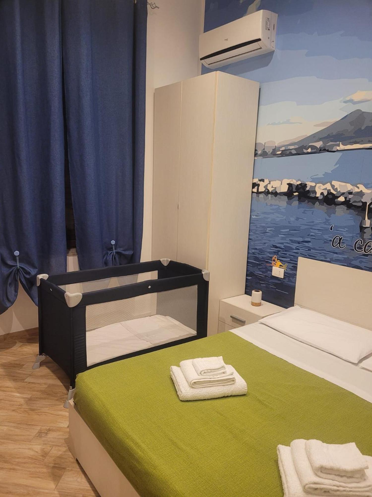 'A Casa 'E Ninu Casa Vacanze Napoli Bagian luar foto